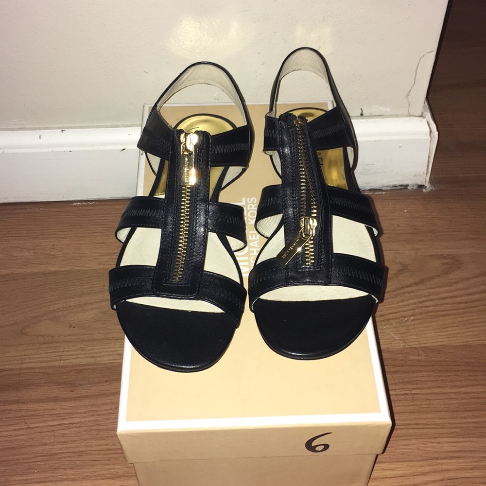 Michael korc Berkley flat 6m open toe